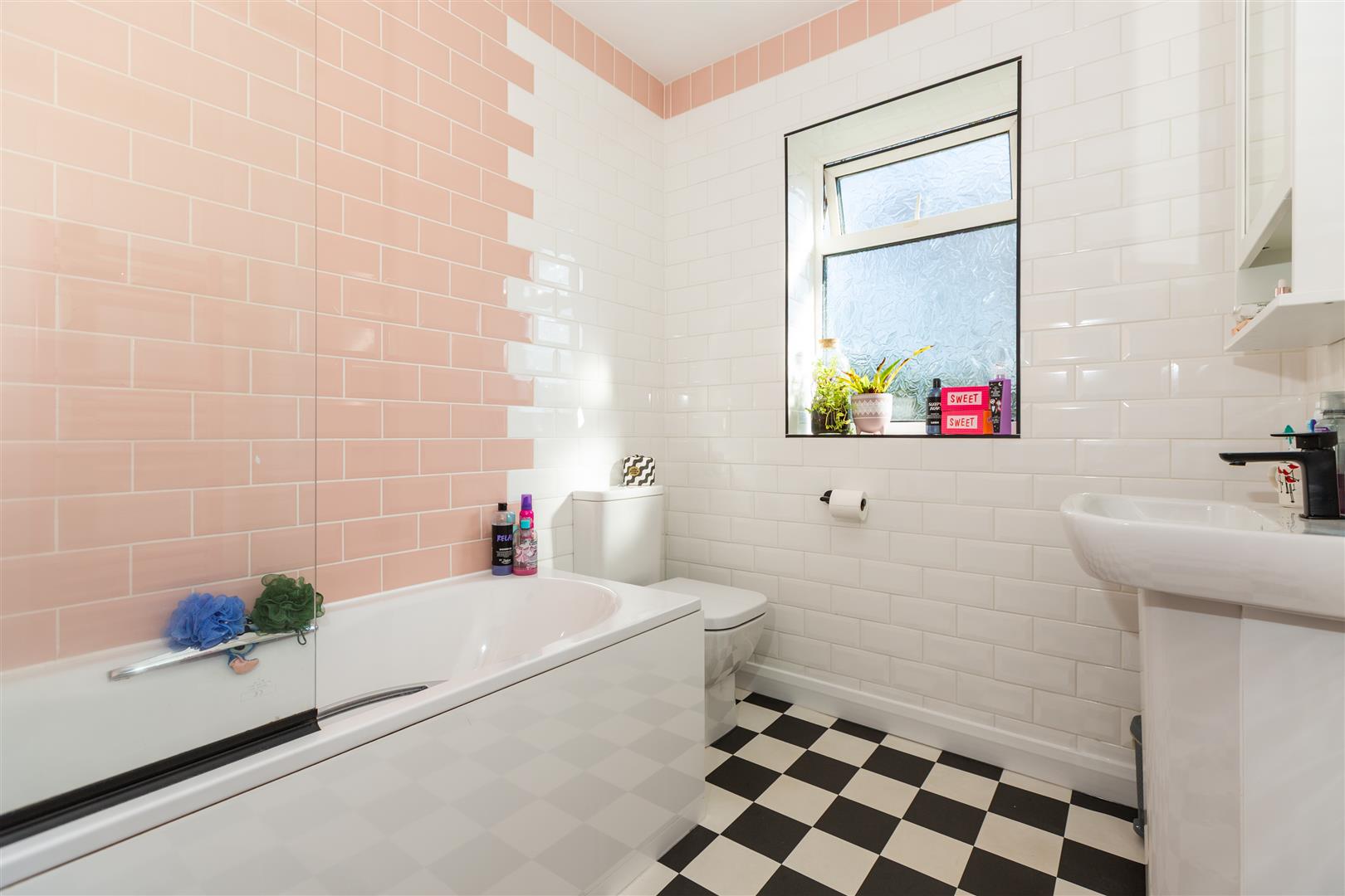 Lon Coed Bran, Cockett, Swansea, SA2 0YQ